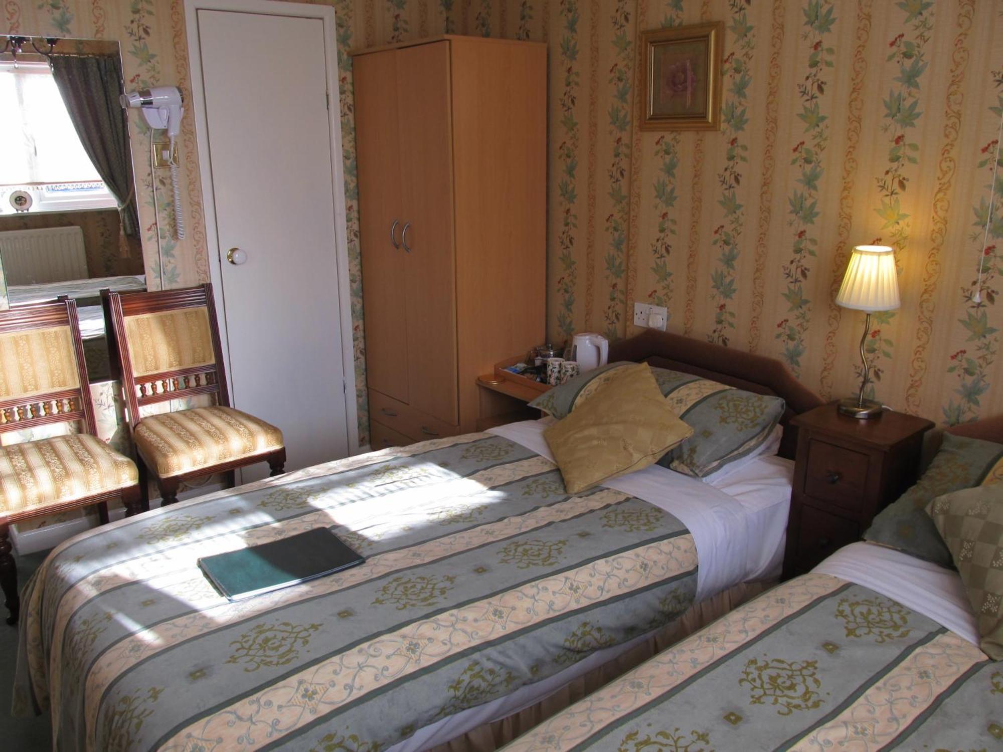 Moonraker House Hotel Стратфорд на Ейвън Екстериор снимка