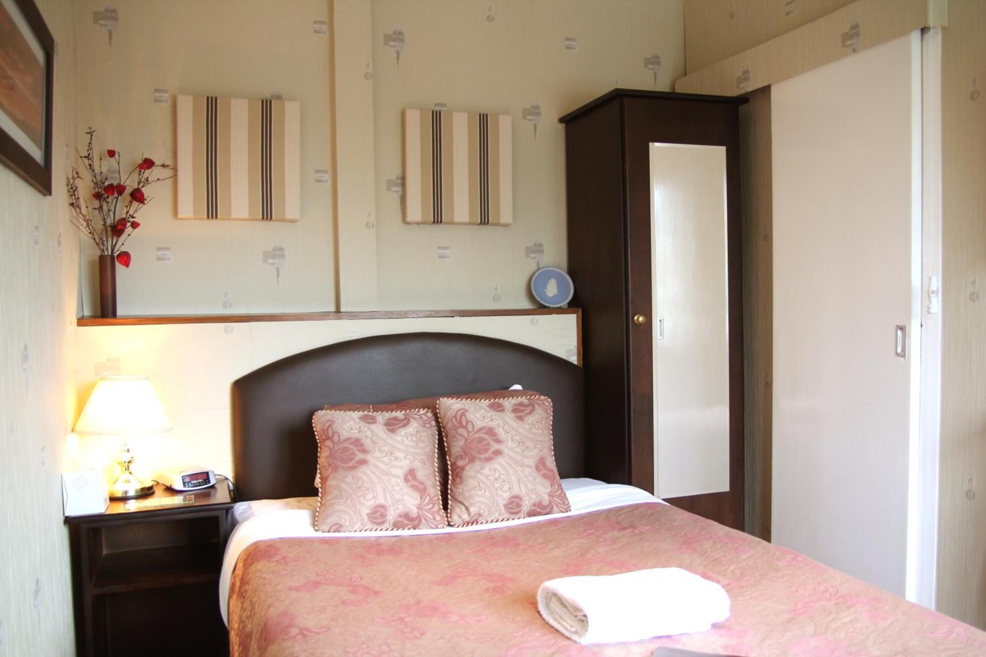 Moonraker House Hotel Стратфорд на Ейвън Екстериор снимка