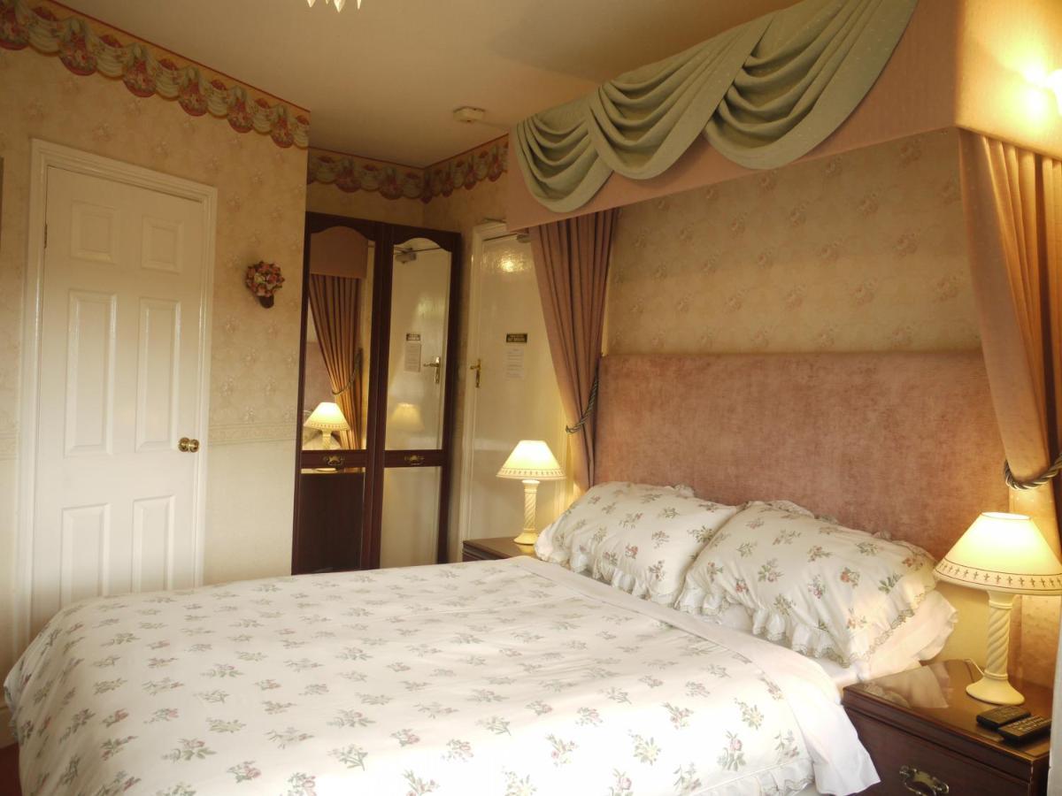 Moonraker House Hotel Стратфорд на Ейвън Екстериор снимка